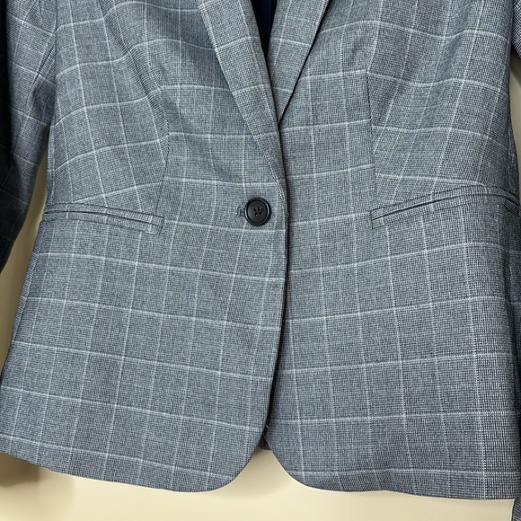 Banana Republic || Sheath Dress and Blazer; *Dress Size OOP; *Blazer Size OP - Picture 14 of 17